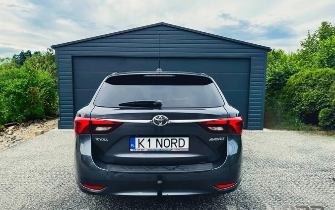 Toyota Avensis cena 42900 przebieg: 248947, rok produkcji 2015 z Czerwionka-Leszczyny małe 254